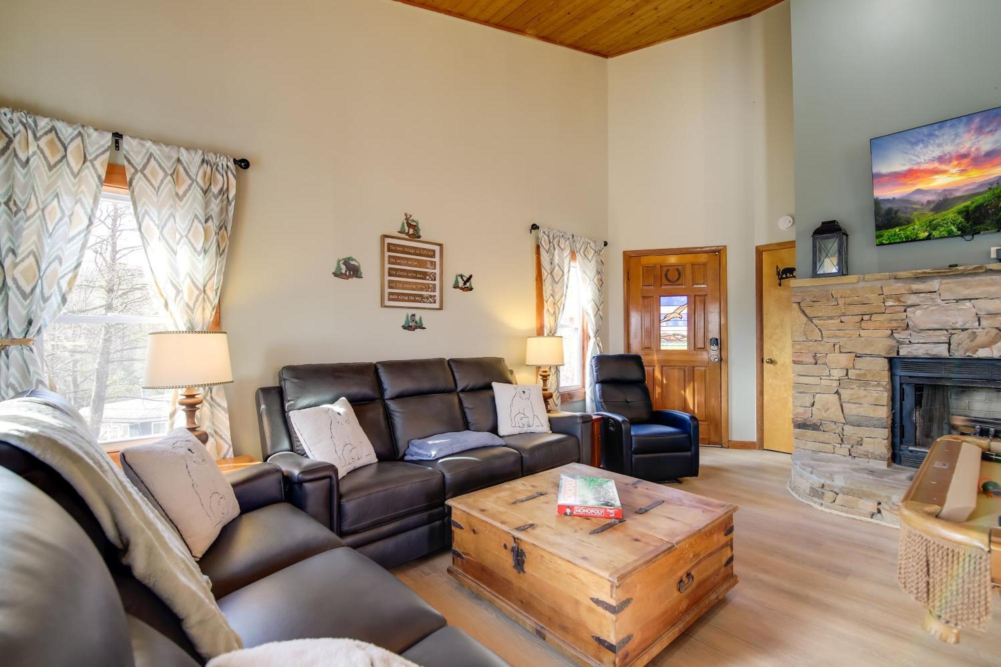 Gatlinburg Mountain Cabin With Hot Tub, Deck And Games Dış mekan fotoğraf