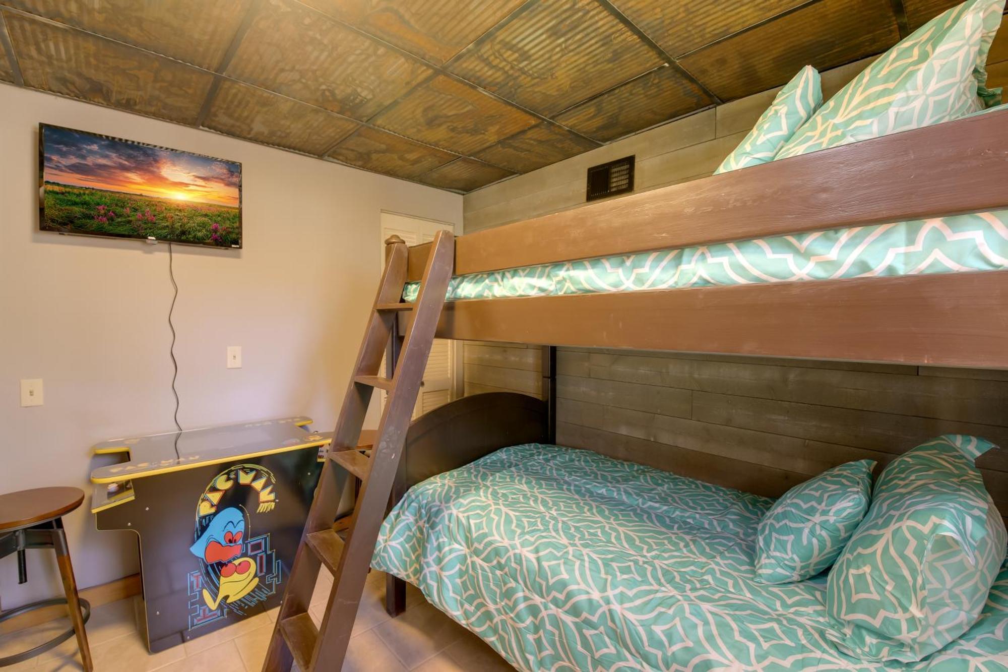 Gatlinburg Mountain Cabin With Hot Tub, Deck And Games Dış mekan fotoğraf