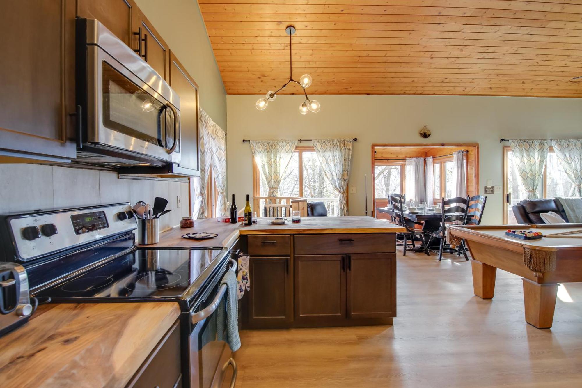 Gatlinburg Mountain Cabin With Hot Tub, Deck And Games Dış mekan fotoğraf